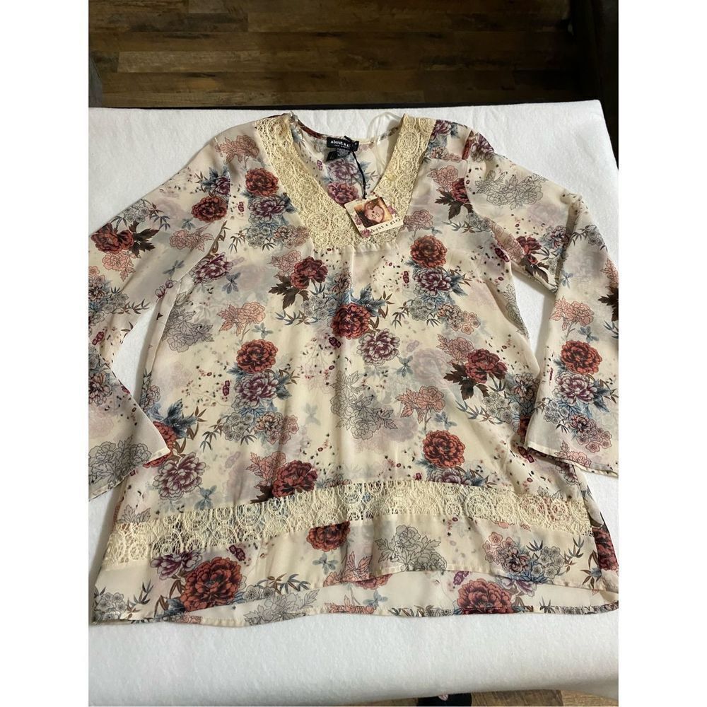 About A Girl Dress Shirt